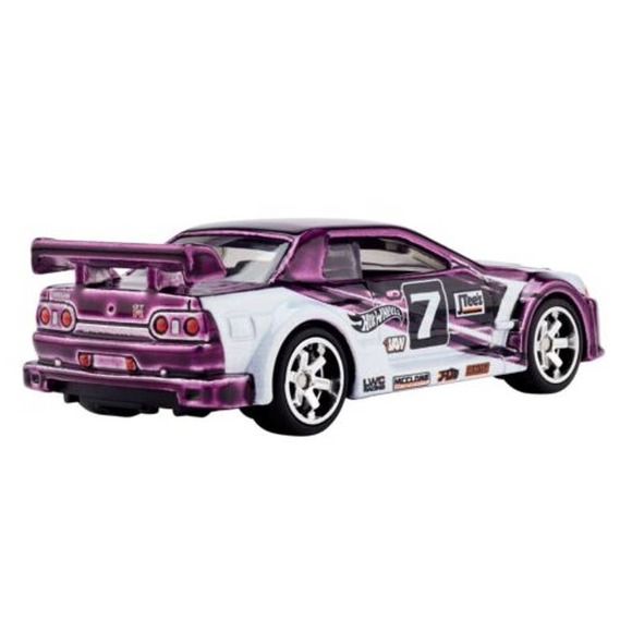 2022 HOT WHEELS LEGENDS TOUR NISSAN SKYLINE GT-R R32 PURPLE + FLAG - Picture 5 of 5
